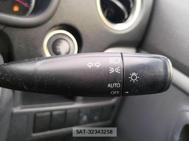 Suzuki WAGON R 2013-11 8528302-18