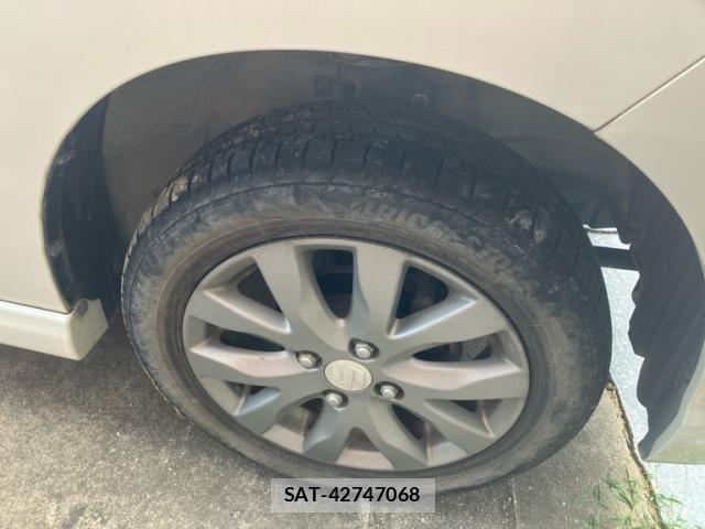 Suzuki WAGON R 2011-08 8528312-3