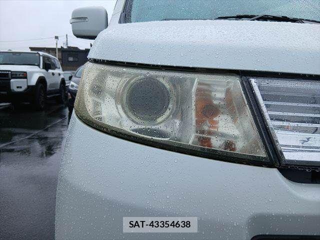 Suzuki WAGON R 2011-11 8851140-21
