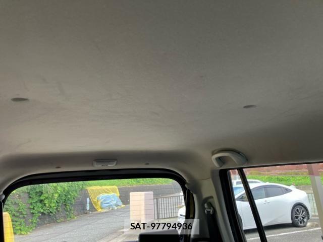 Suzuki WAGON R 2012-04 8872436-24