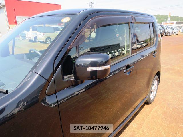 Suzuki WAGON R 2014-06 6915645-6