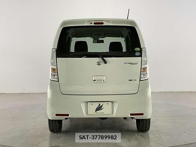 Suzuki WAGON R 2014-04 7227402-3