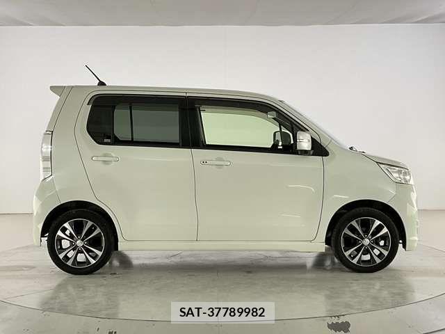 Suzuki WAGON R 2014-04 7227402-5