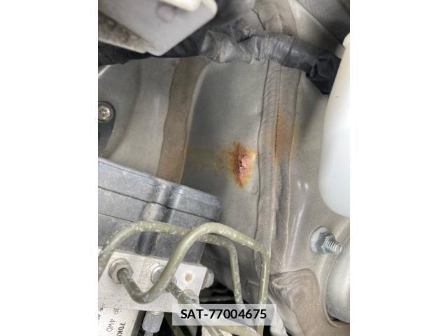Suzuki WAGON R 2011-08 7880630-26