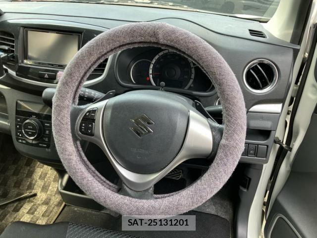 Suzuki WAGON R 2013-06 8232484-15
