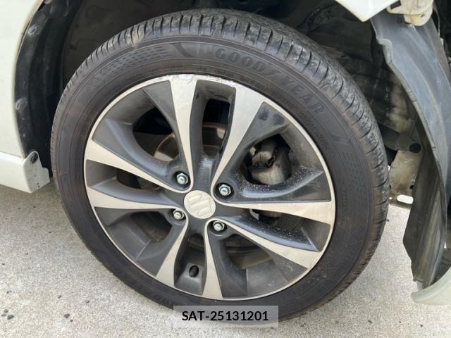 Suzuki WAGON R 2013-06 8232484-8