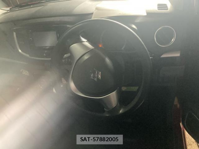 Suzuki WAGON R 2013-04 8232485-11