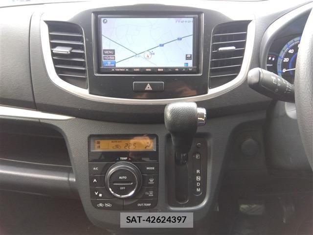 Suzuki WAGON R 2015-08 8247211-9
