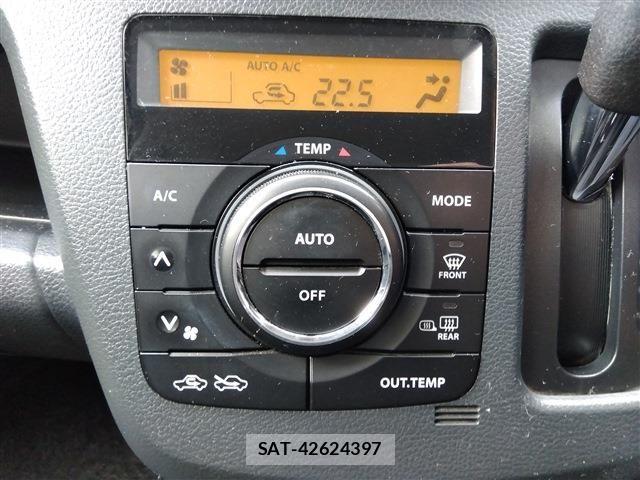 Suzuki WAGON R 2015-08 8247211-13