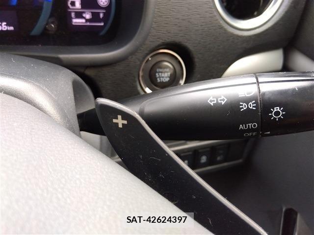 Suzuki WAGON R 2015-08 8247211-18