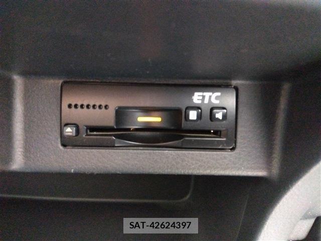 Suzuki WAGON R 2015-08 8247211-25