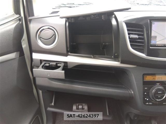 Suzuki WAGON R 2015-08 8247211-28