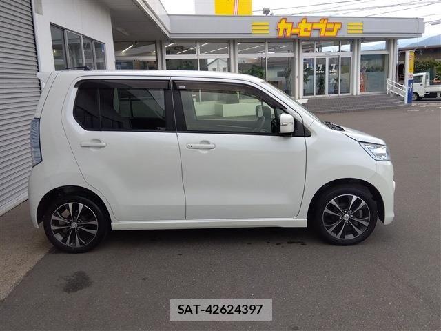 Suzuki WAGON R 2015-08 8247211-4