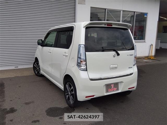 Suzuki WAGON R 2015-08 8247211-5