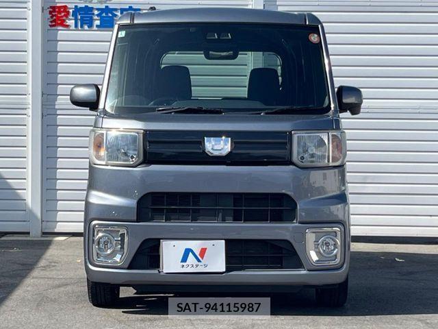 Daihatsu WAKE 2018-01 1395333-13