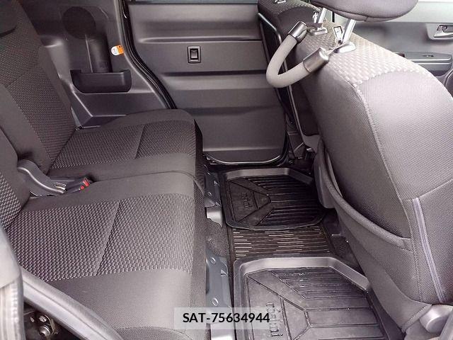 Daihatsu WAKE 2015-01 1427215-12