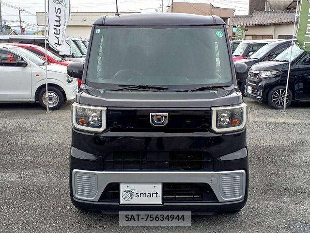 Daihatsu WAKE 2015-01 1427215-2