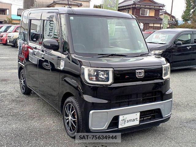 Daihatsu WAKE 2015-01 1427215-3