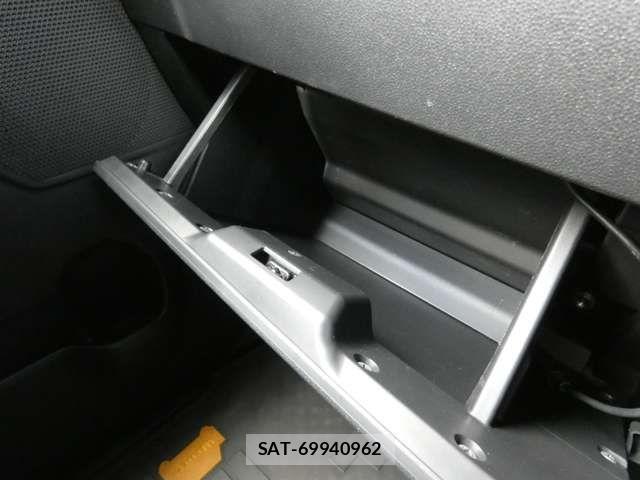 Daihatsu WAKE 2017-01 3391942-22