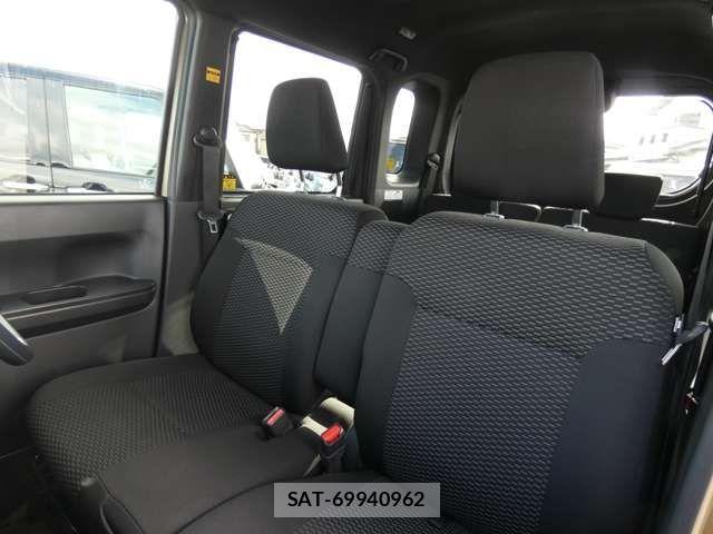 Daihatsu WAKE 2017-01 3391942-25