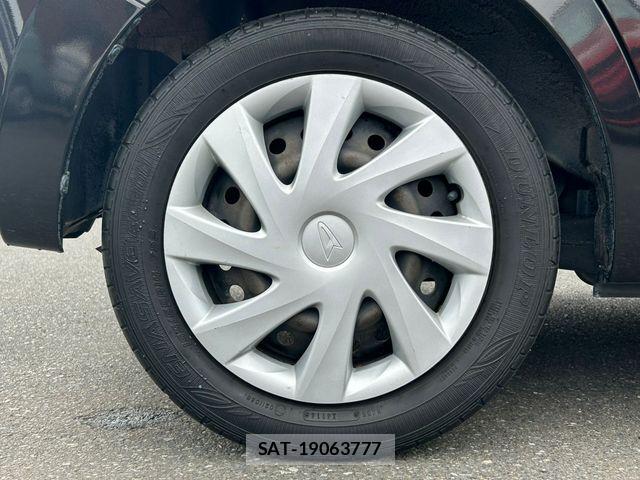 Daihatsu WAKE 2015-04 5883251-11