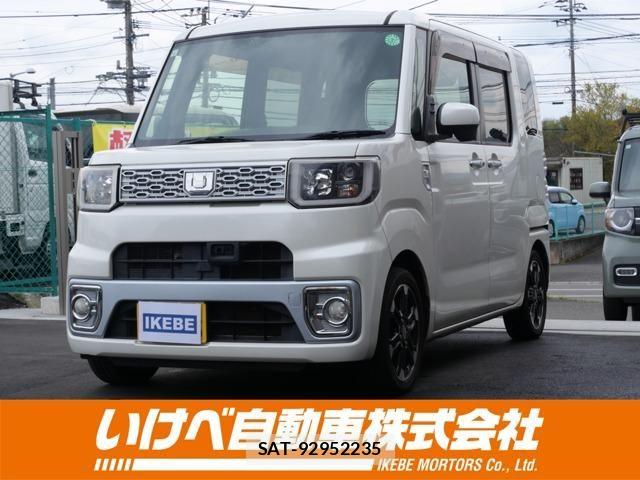 Daihatsu WAKE 2015-04 6615812-0