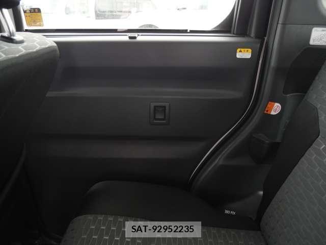 Daihatsu WAKE 2015-04 6615812-13
