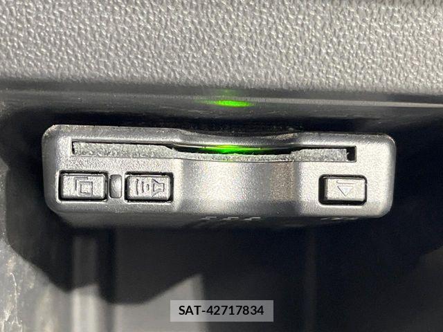 Daihatsu WAKE 2021-11 6818109-5
