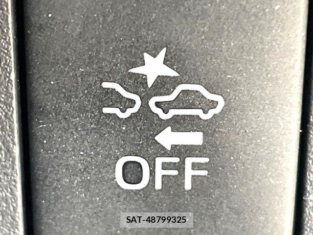 Daihatsu WAKE 2015-03 6818110-5