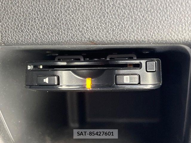 Daihatsu WAKE 2015-03 6818118-5