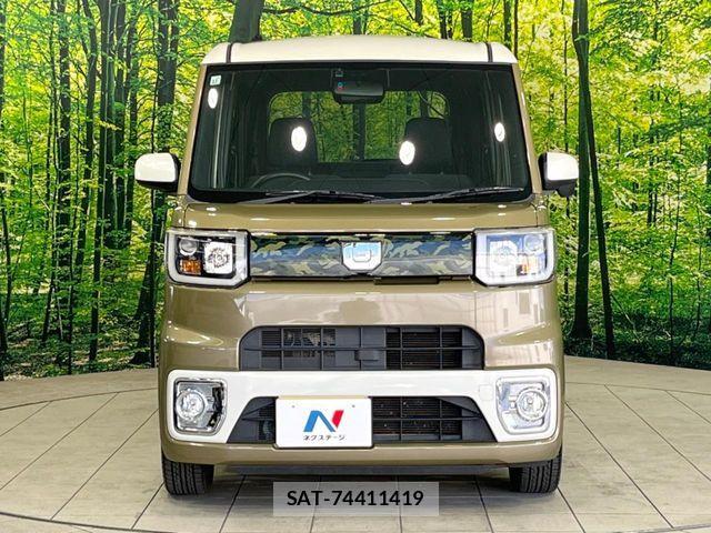 Daihatsu WAKE 2015-11 6818117-12
