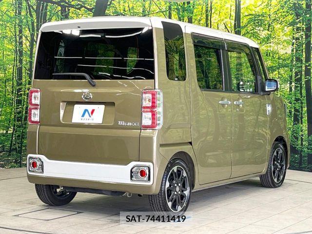 Daihatsu WAKE 2015-11 6818117-15