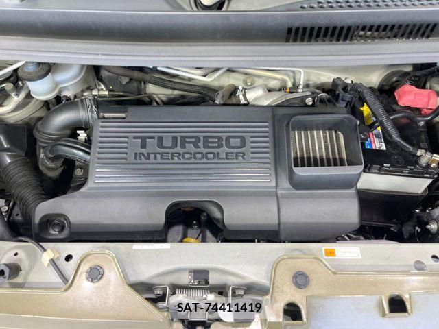 Daihatsu WAKE 2015-11 6818117-16