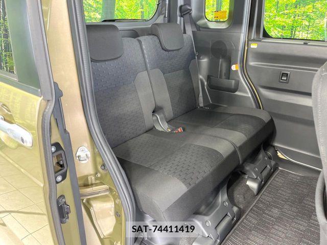 Daihatsu WAKE 2015-11 6818117-8