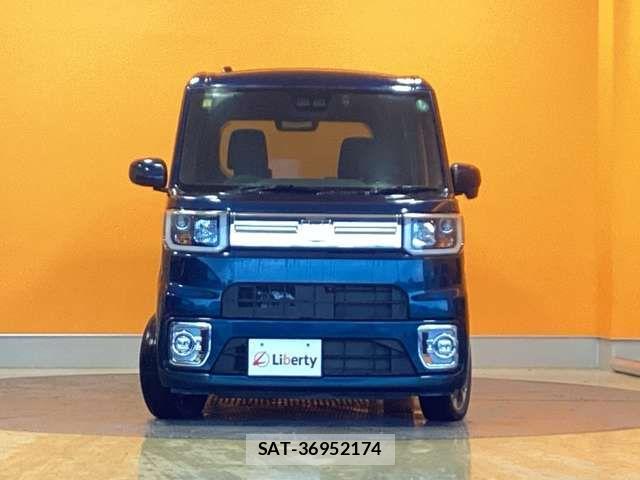 Daihatsu WAKE 2021-01 6915650-8