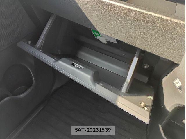 Daihatsu WAKE 2021-06 6915656-17