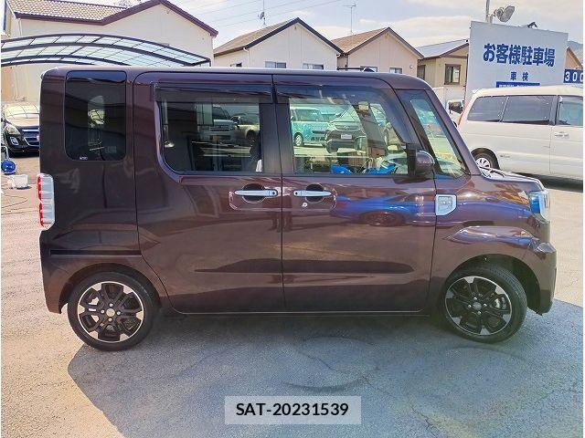 Daihatsu WAKE 2021-06 6915656-3