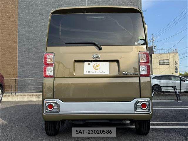 Daihatsu WAKE 2015-05 6915668-15