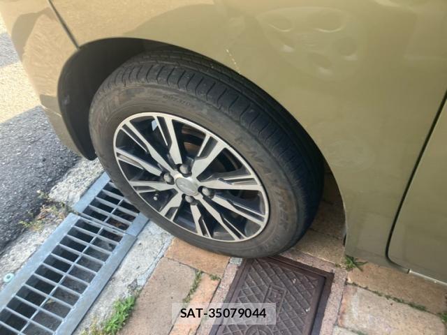 Daihatsu WAKE 2015-09 6999258-10