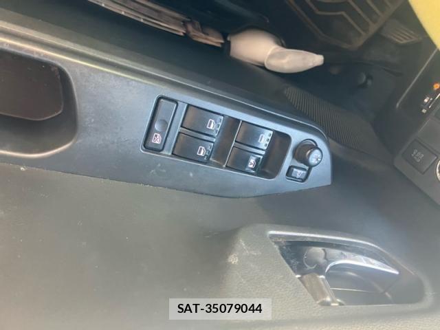 Daihatsu WAKE 2015-09 6999258-19