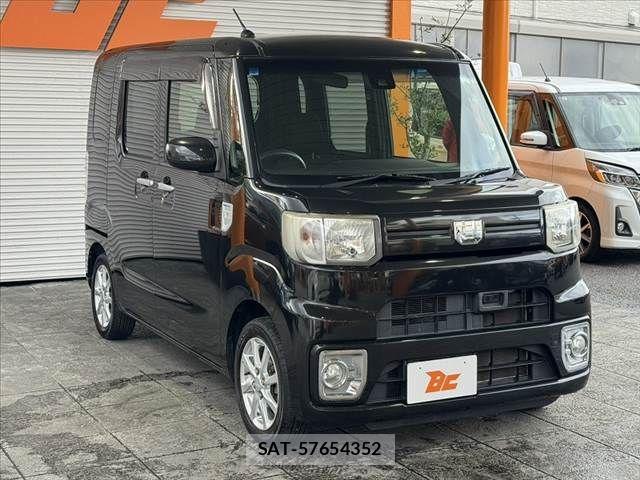 Daihatsu WAKE 2017-04 7061468-9