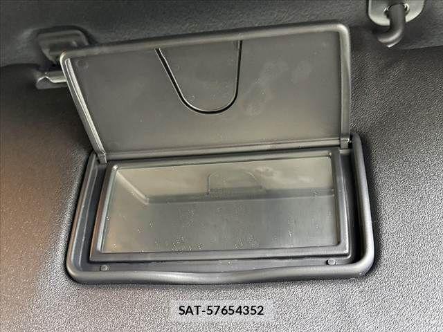 Daihatsu WAKE 2017-04 7061468-28
