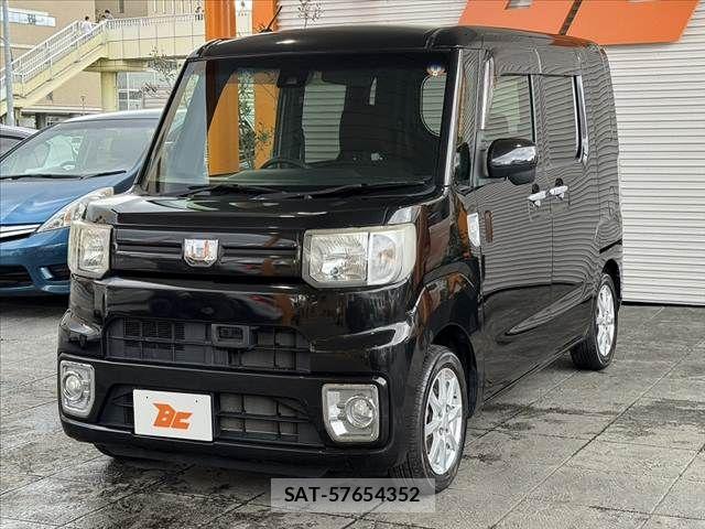 Daihatsu WAKE 2017-04 7061468-7