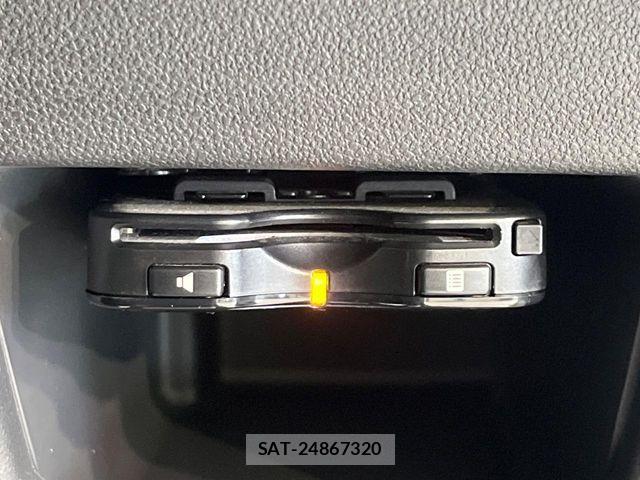 Daihatsu WAKE 2015-02 7331366-5