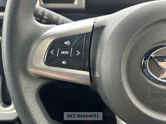 Daihatsu WAKE 2015-06 7331372-9