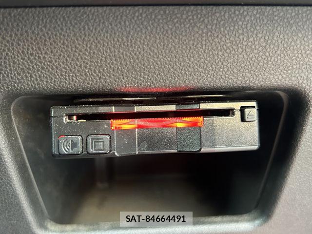 Daihatsu WAKE 2015-06 7331372-13