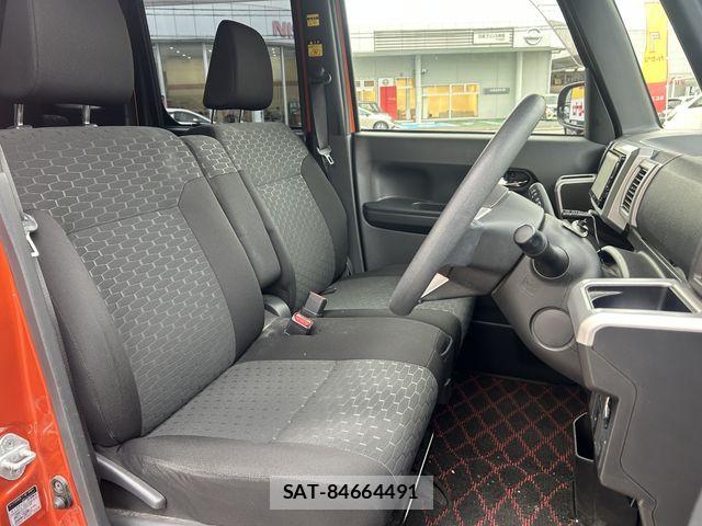 Daihatsu WAKE 2015-06 7331372-16