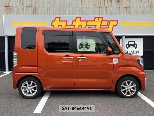 Daihatsu WAKE 2015-06 7331372-25