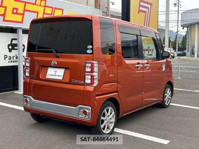 Daihatsu WAKE 2015-06 7331372-26