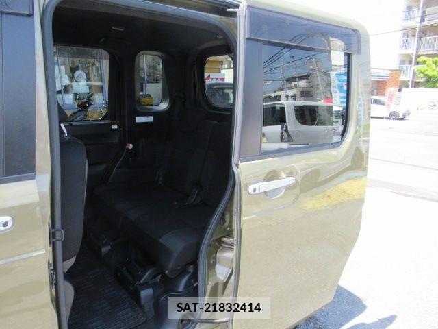 Daihatsu WAKE 2017-09 7331355-15